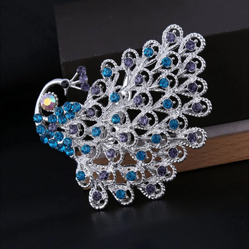

New Fashion Personality Female Peacock Brooch Beautiful Animal Bird Crystal Brooches Pins Best Jewelry