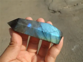 

95G Natural beautiful labradorite QUARTZ CRYSTAL WAND POINT HEALING