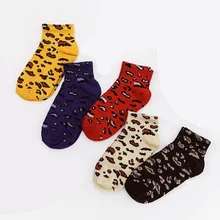 Милые носки до лодыжки для женщин, повседневные хлопковые летние тонкие короткие носки с принтом в виде звезд и леопарда, однотонные носки для девочек, 5 пар/лот, новинка