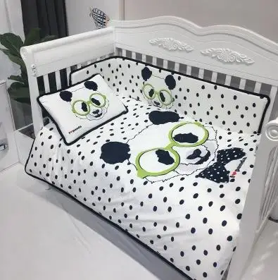 panda 4 шт. Комплект постельного белья бампер фланелевый мультфильм шаблон одеяло для новорожденных крышка простыня наволочка детская кроватка бампер Детский Комплект постельного белья - Цвет: panda