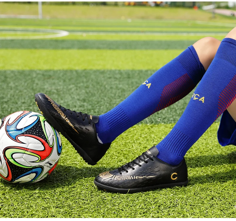 Брендовые футбольные кроссовки с изображением Льва и крика; коллекция года; профессиональный футбольный костюм; футбольные носки; бутсы; спортивные кроссовки; Детские кроссовки с шипами