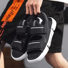 Летние мужские сандалии в римском стиле; мужская обувь на толстой подошве; обувь на плоской подошве для отдыха; нескользящие пляжные сандалии; модная обувь на плоской подошве