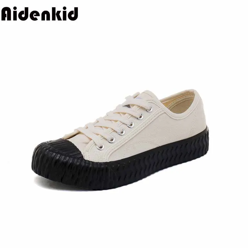 

2019 spring new wave wild Korean version of biscuit shoes female students classic canvas shoes retro couple casual shoes