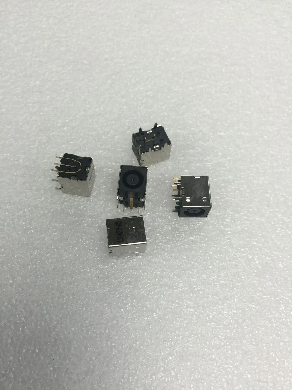 

DC power jack connector For DELL INSPIRON 1150 1501 1520 1525 1440 1500 1510 1520 1525 1545 1750 E1450 E1505