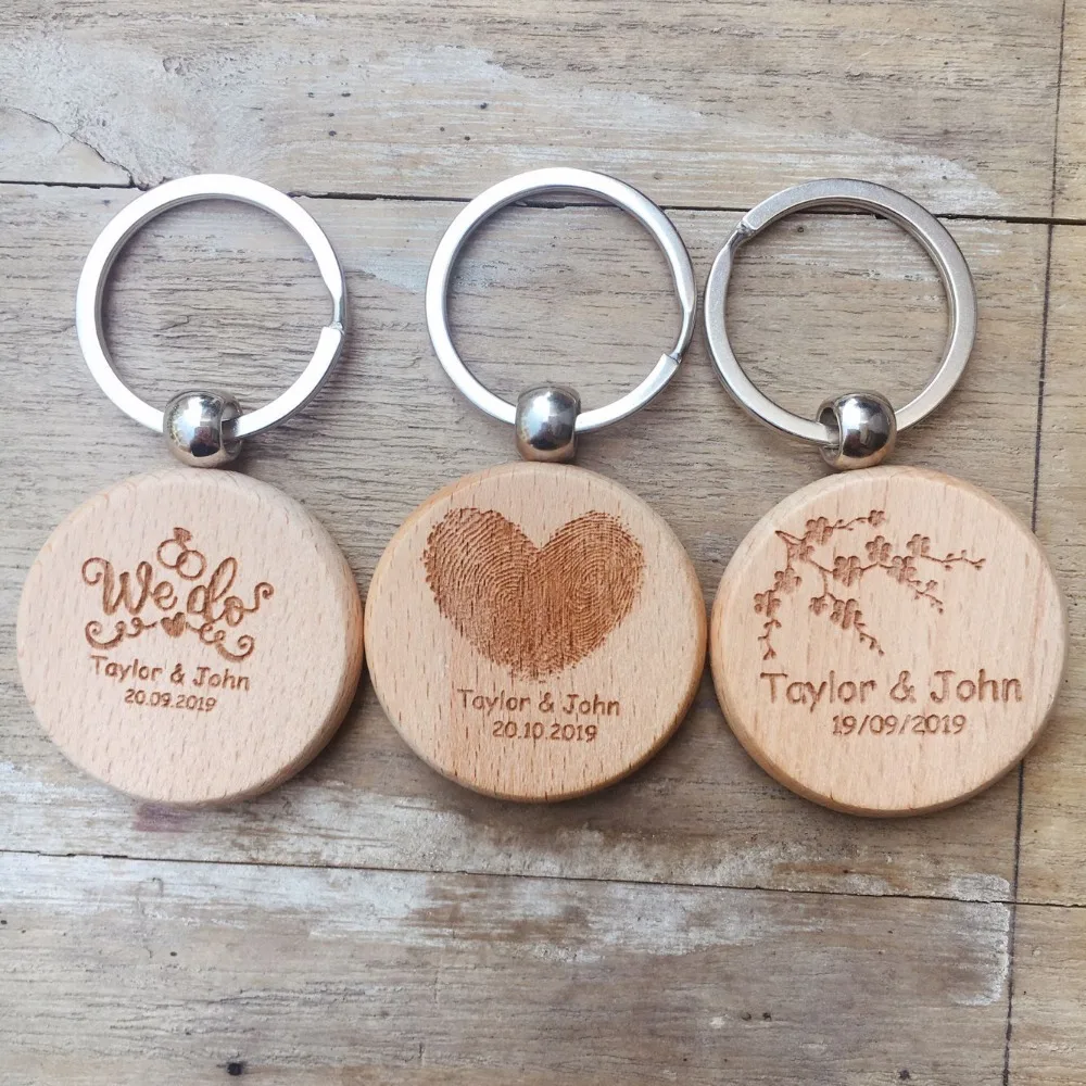 

10PC Personalized name date Keychain Custom Wedding Favors And Gifts Wedding Gifts For Guest Bride Groom Wedding Souvenirs