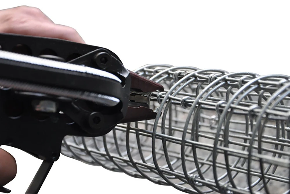 Pneumatic C ring gun coil nailer