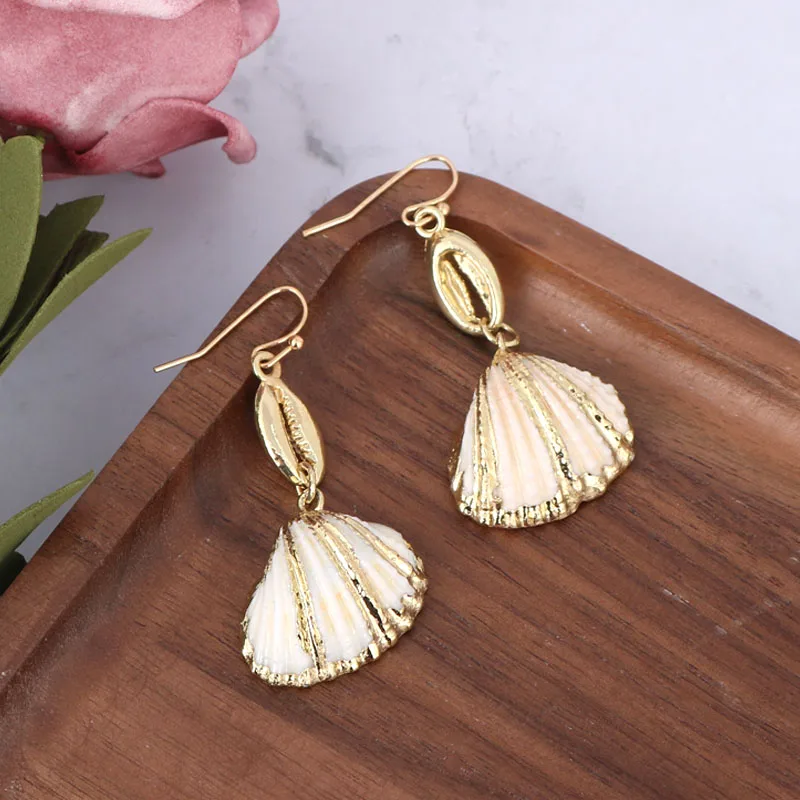 

Korean Natural Shell Gold Color Drop Earrings Zinc Alloy Statement Cowrie Shell DIY Earrings Women pendientes mujer moda 2019