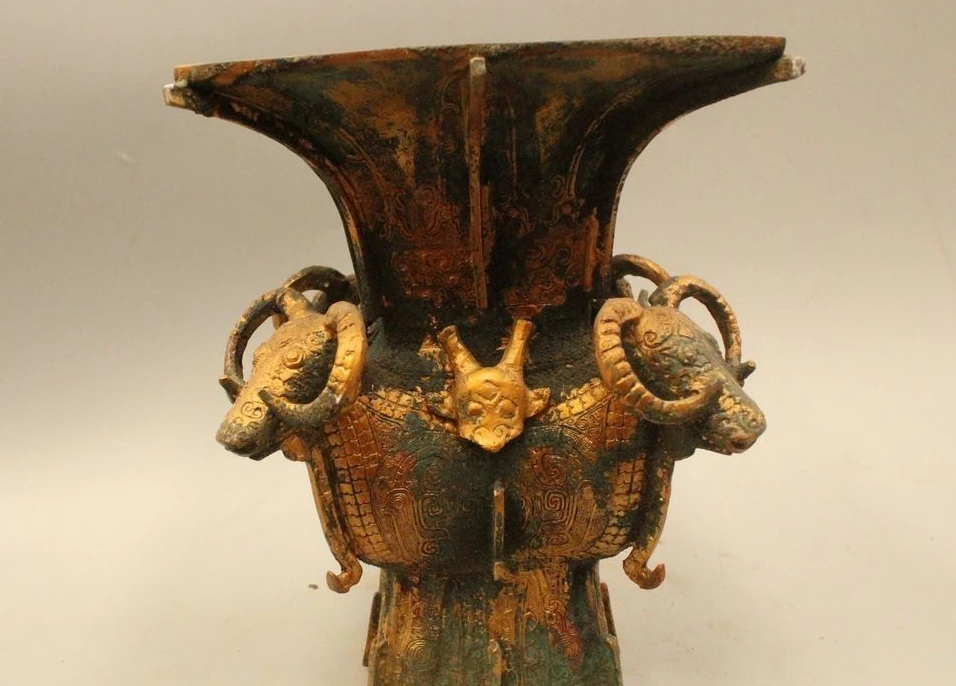 

9" Ancient China Chinese Dynasty Palace Bronze Gild Sheep Flower Bottle Vase Pot