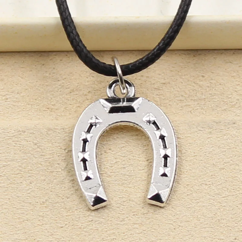

New Fashion Tibetan Silver Pendant horseshoes Necklace Choker Charm Black Leather Cord Factory Price Handmade jewelry