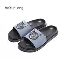 Мужские шлёпанцы летние плоские шлёпанцы вышивка замша голова кота из мультфильма шлёпанцы домашние сандалии уличные мужские пляжные шлёпанцы