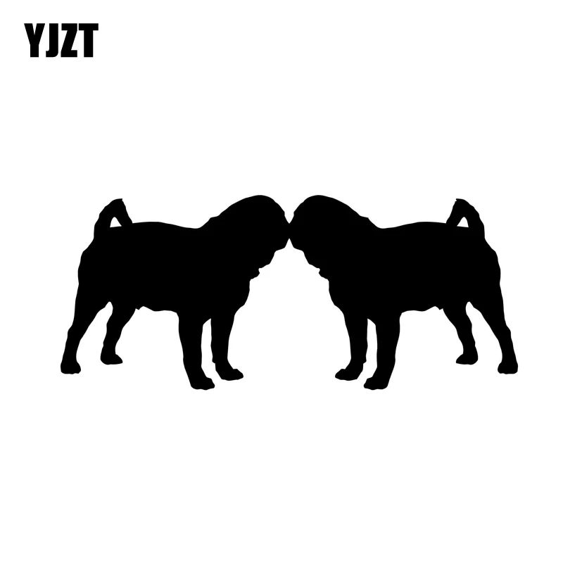

YJZT 15.4CM*6.6CM Cute Pugs Dog Kissing Vinyl Car Sticker Decal Black/Silver C3-0307