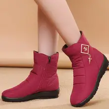 Новые женские зимние сапоги; теплые бархатные сапоги на толстой плоской подошве; водонепроницаемые Нескользящие женские мокасины; Размеры 35-42