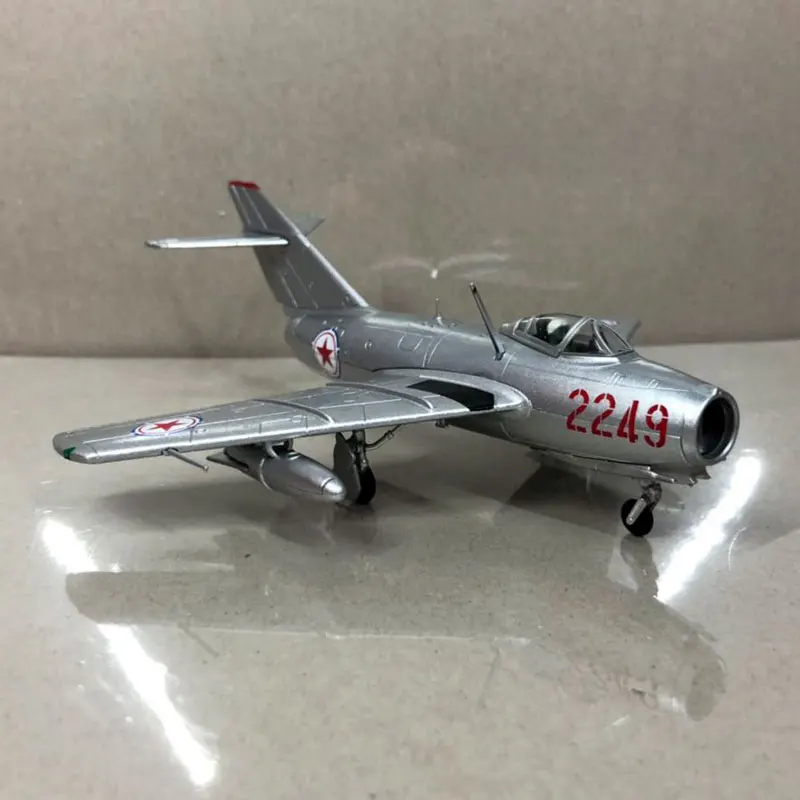 WLTK 1/72 масштаб Mikoyan MiG-15(Fagot) истребитель литой металлический военный самолет модель игрушки для сбора, подарка, украшения