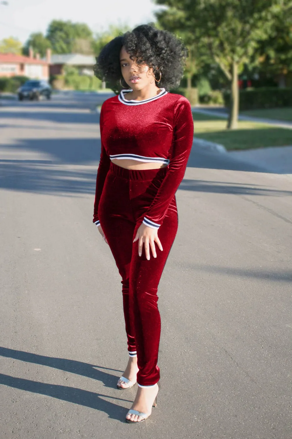 (22)