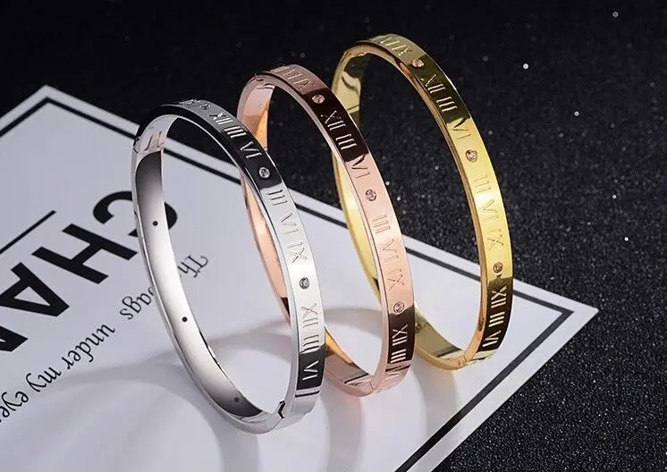 

New 2019 Bohemian Fashion Rose Gold Roman Copper Bracelet Elliptical Shape Micro-Inlay Crystal Digital Bracelet For Women