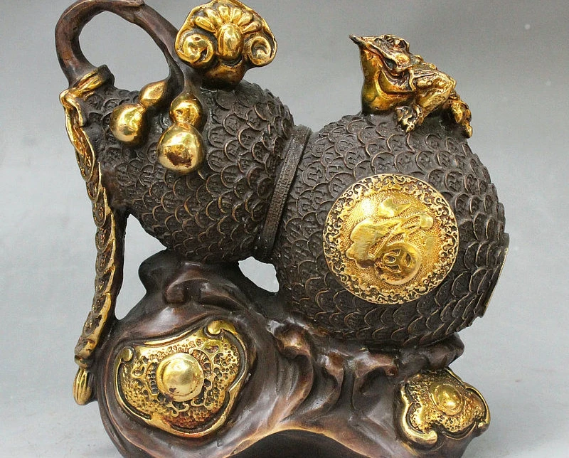 

8" Old China Bronze Gilt Royal Palace Fu Wealth Money Gourd Toad Ruyi Statue