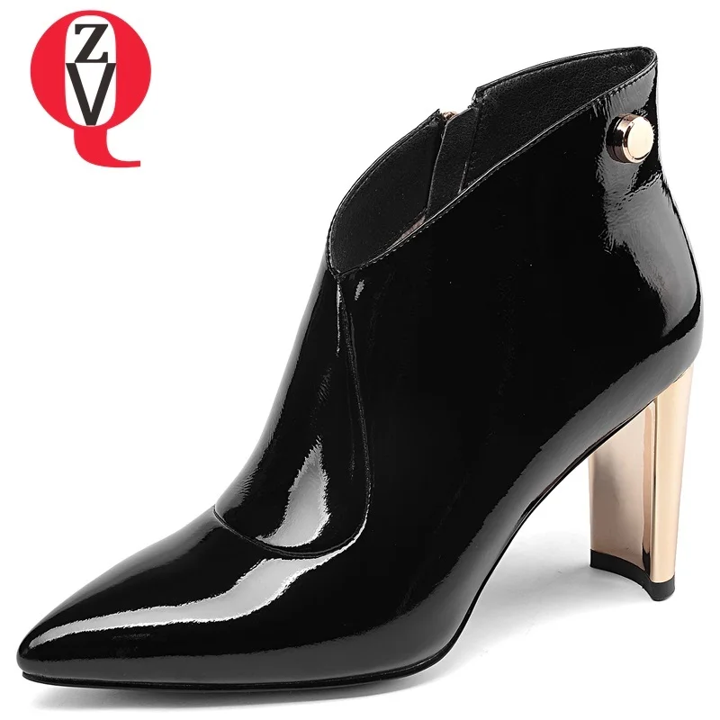 

ZVQ women shoes 2018 winter new fashion pointed toe metal decoration super high strange style zip black and white ankle boots