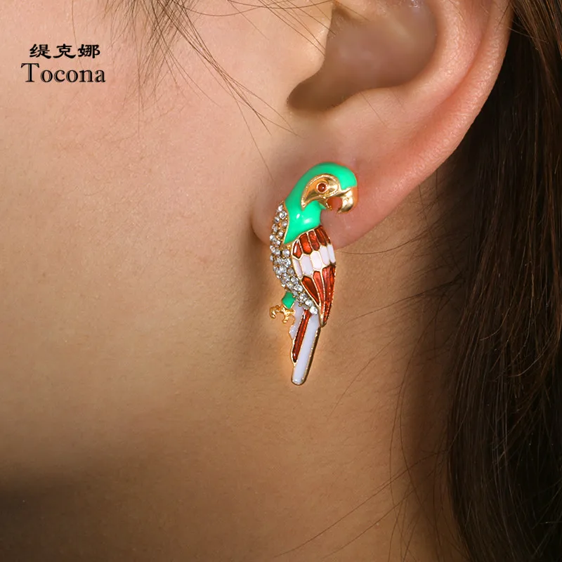

Tocona Lovely Luxurious Super Shinning Crystal Stone Parrot Shape Design Gold Color Stud Earrings Jewelry For Women Ladies 3875