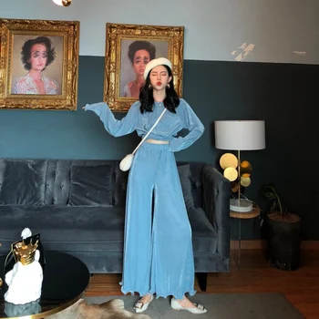 

2019 Spring Fashion Women Wide Leg Pants 2 Piece Set Set Long Sleeve Crop Top And Pleated Pants Sexy Two Piece Women Clothes