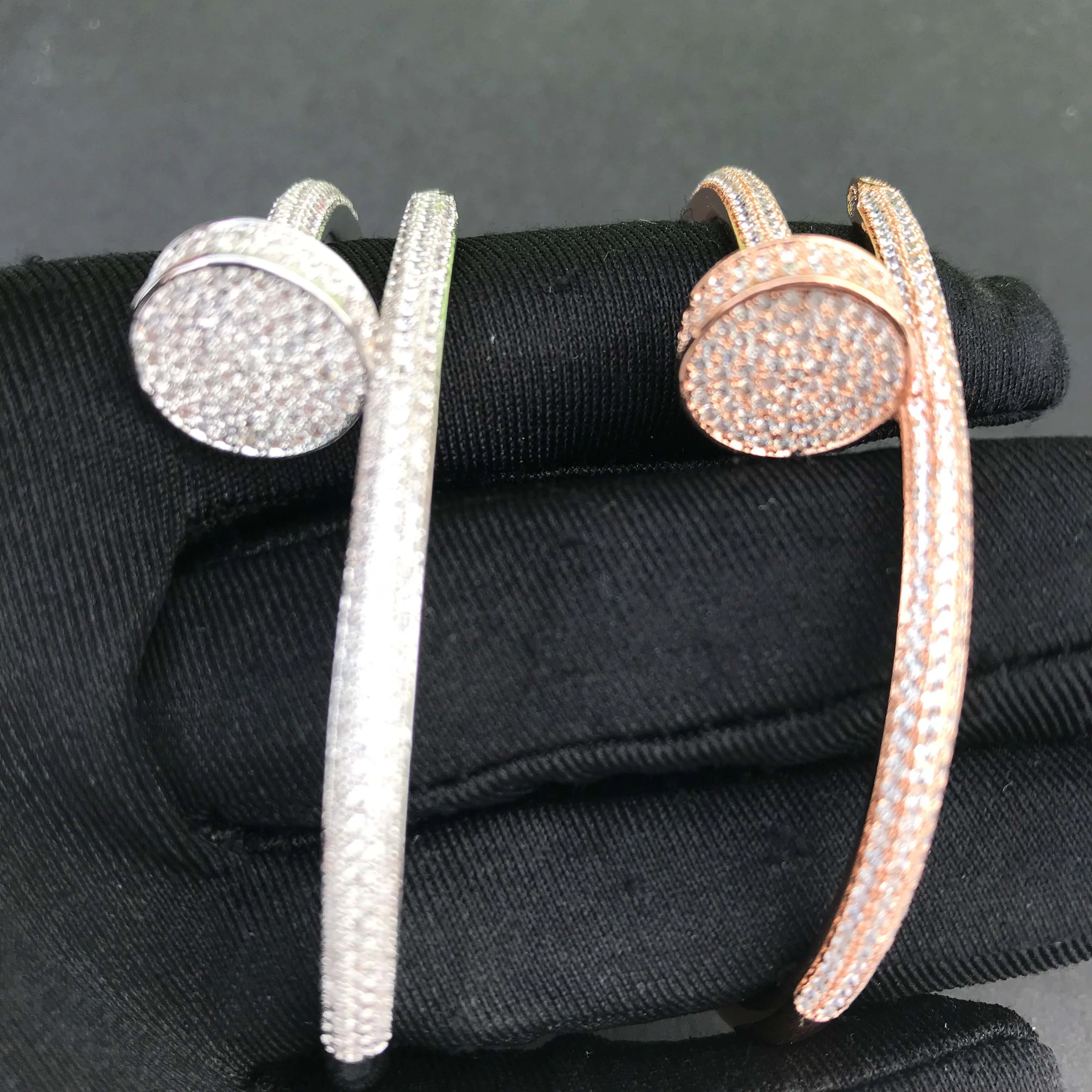 

Wholesale jewelry iced out nail bracelet