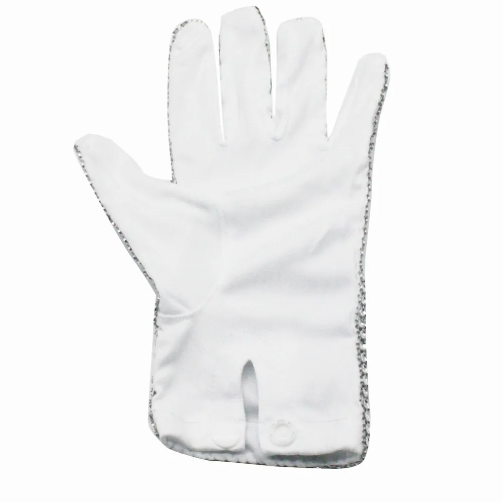 One of Michael Jackson's 'Billie Jean' Gloves Can Be Yours (For the Right  Price)