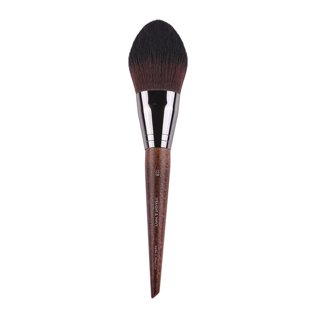 Luxury Round Kabuki Brush 124 Wood Handle Dome Shape Dense Powder