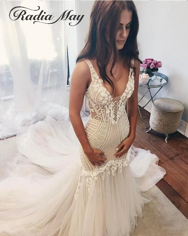 Lace Wedding Dresses Mermaid Backless V Neck Applique Court Train Wedding Gowns