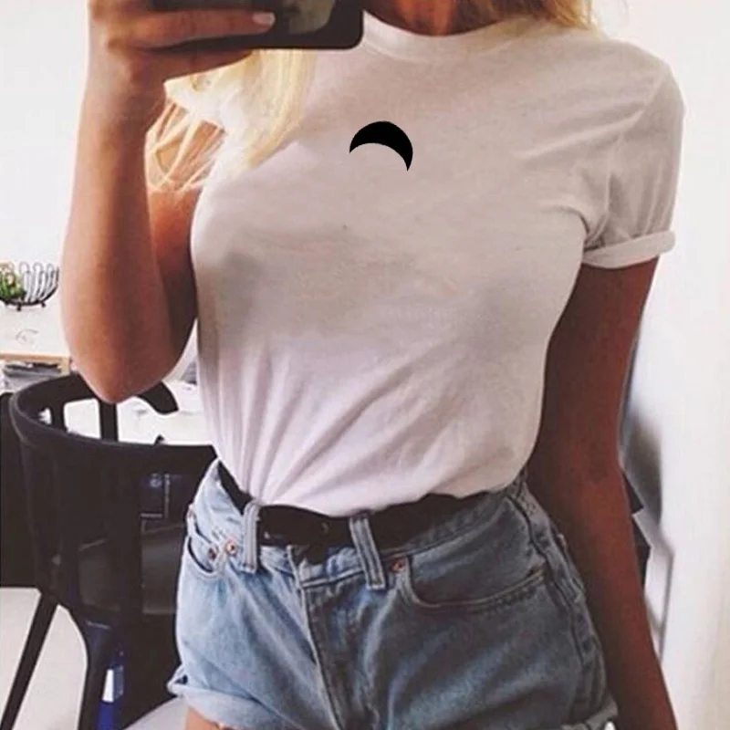 

Moon printing water ice month retro personality printing casual loose basic short-sleeved new fashion 2018 female spring T-shirt