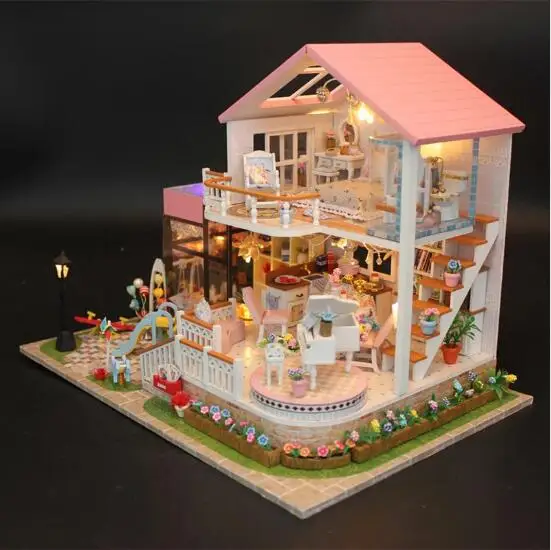 Doll House CASA DE BONECA Miniature Diy Puzzle villa Model Wooden Large size Building Dollhouse Toys Birthday Gifts