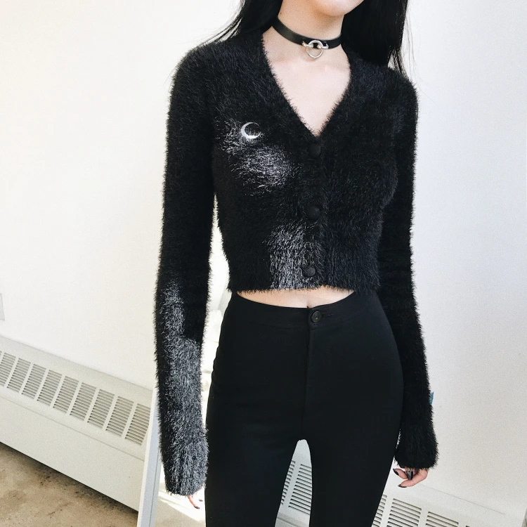 

2019 New Arrival Woman Autumn Winter Gothic Black Moon Embroidery Short Knitted Female V Neck Casual Knitting Coats