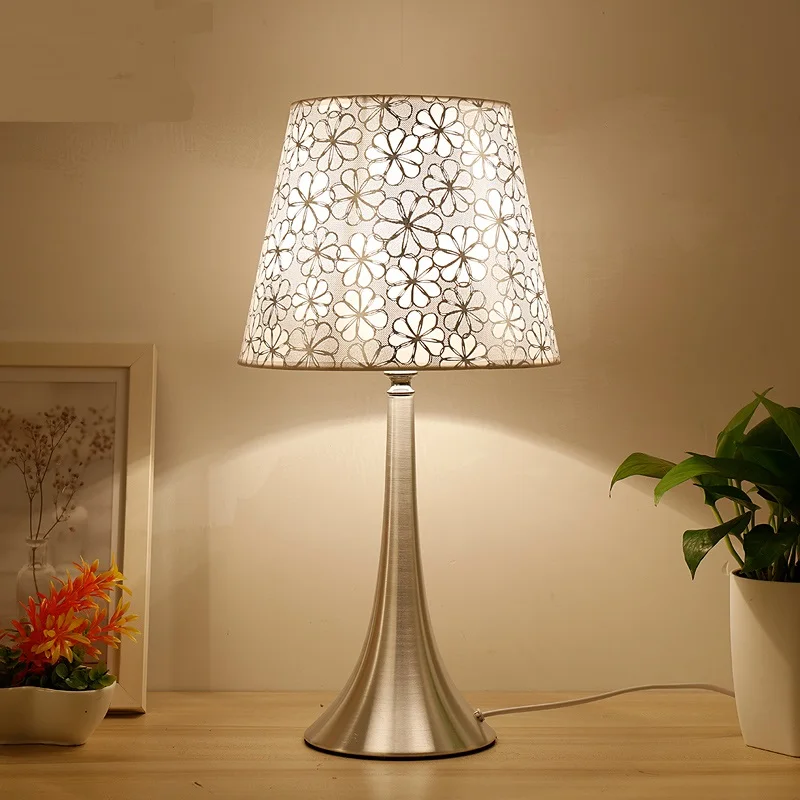 

Bedroom beside table light fixture eye modern simple learning energy saving desk decoration table lamp led desk lamp ZA ZL501