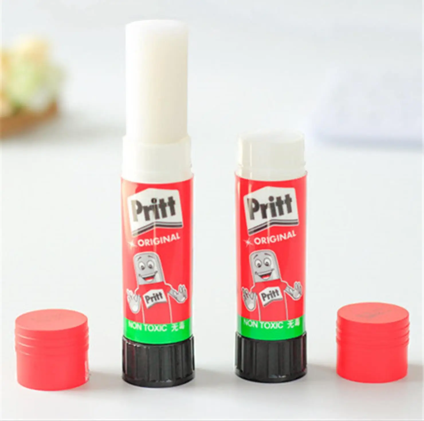 

TUNACOCO 1pcs GERMAN Pritt Environmental Protection Solid Glue DIY Tools Sticky Glue Pens Office Supplies Qt1710092