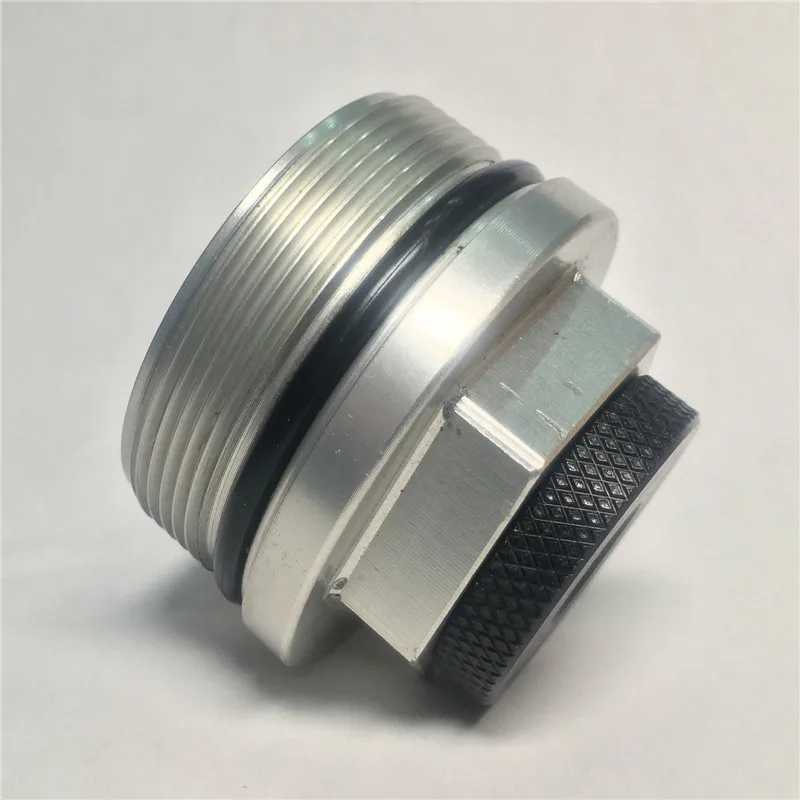 

1PCS Automotive Car Oil Filter Threaded Adapter 1/2-28 to 3/4-16 Black