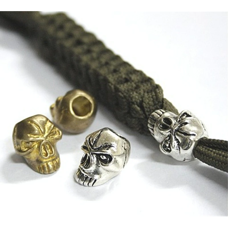 

10pcs 2018 The new snaggletooth skulls for paracord free shipping