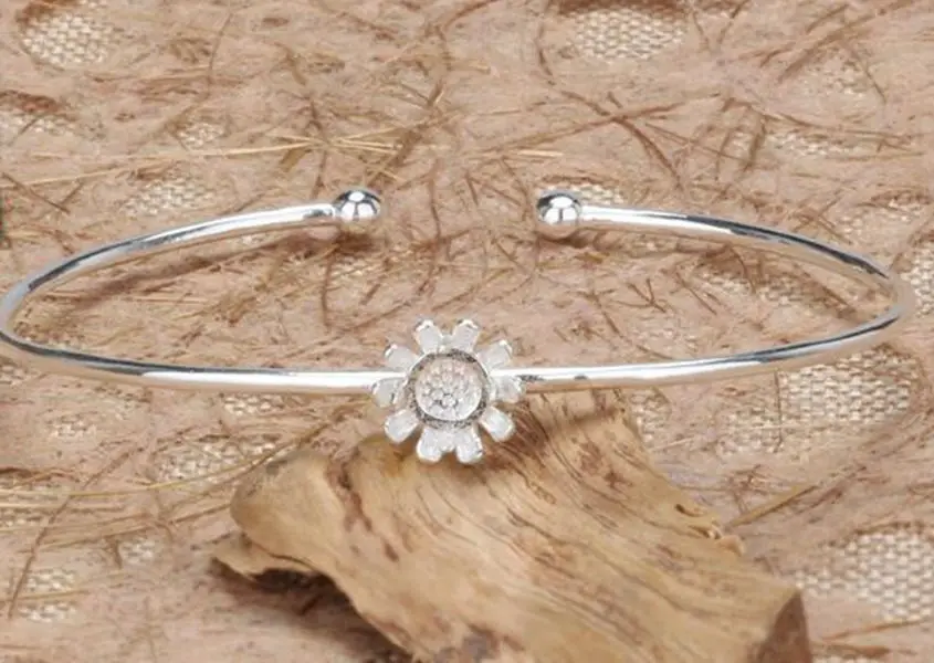 

Charm 925 Sterling Silver Semi Mount Bracelet Flower Elegant 6MM Round Cabochon Fine Jewelry Setting Wholesale White Gold Color