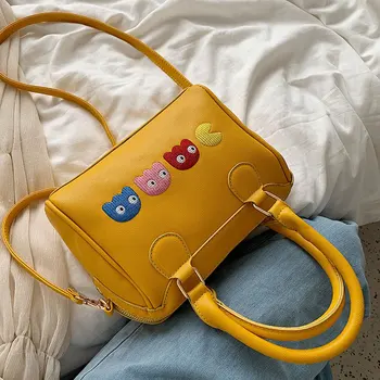 

The trendy new Korean version of the 2019 tote bag goes hand-in-hand with a one-shoulder bag
