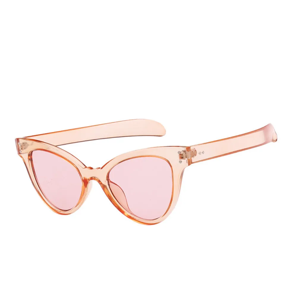 2018 Fashion Nailed Cat Eyes Sunglasses Women Clear Pink Glasses Retro