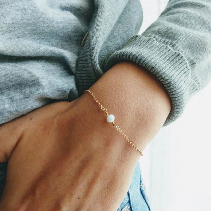 

Dainty Minimal Small Freshwater Pearl Bracelets for Women Fashion Gold Color Chain Tiny Pearl Bracelet Bridal Wedding Gift