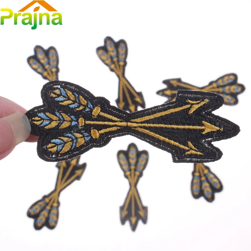 ZOTOONE Mixed Random Cartoon Animals Foods Patch Cheap Embroidered Sequins Patches For Garments Kids Clothing DIY Accessory B