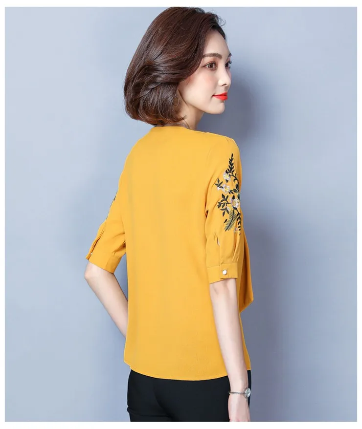2018 New Arrival Lady Blouse Summer Fashion Shirts Floral Embroidered Tops Plus Size Short Sleeve Office Chiffon Blusas Feminina (16)