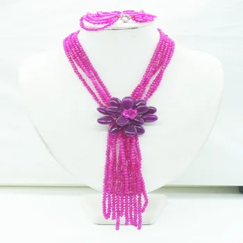 

Classic semi-precious stones. Flower necklace
