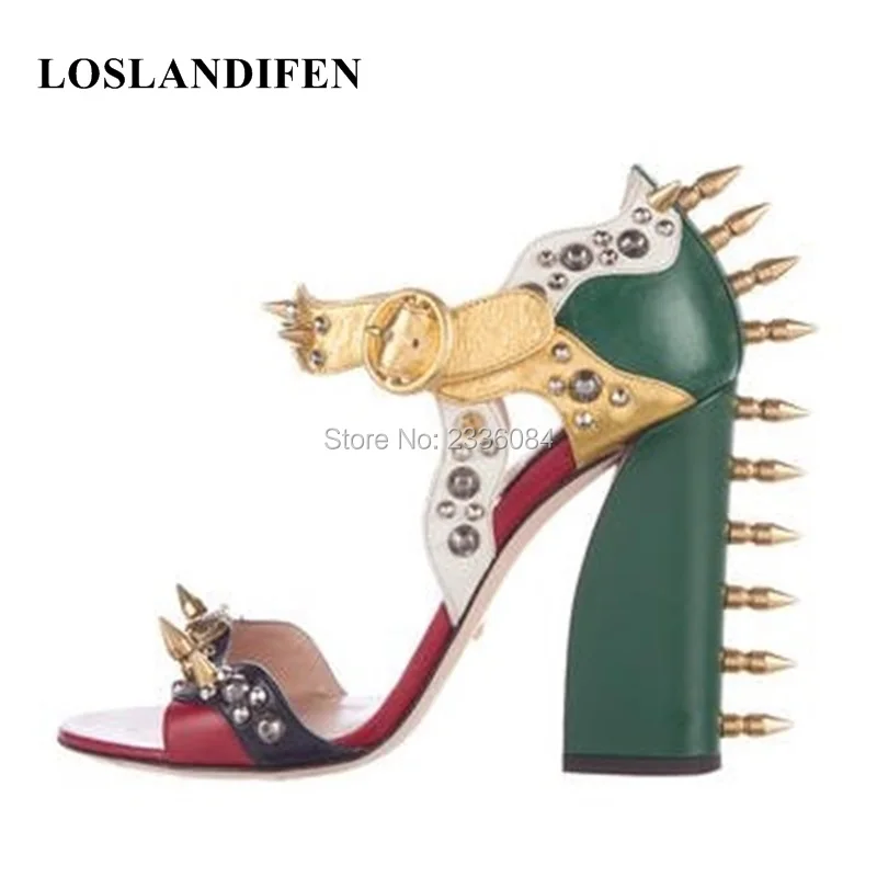 

2018 Hotsale Runway Fashion Week Spikes Rivet Chunky Thick Heel Strange Style High Heels Sandals Womens Summer Shoes Real Photo