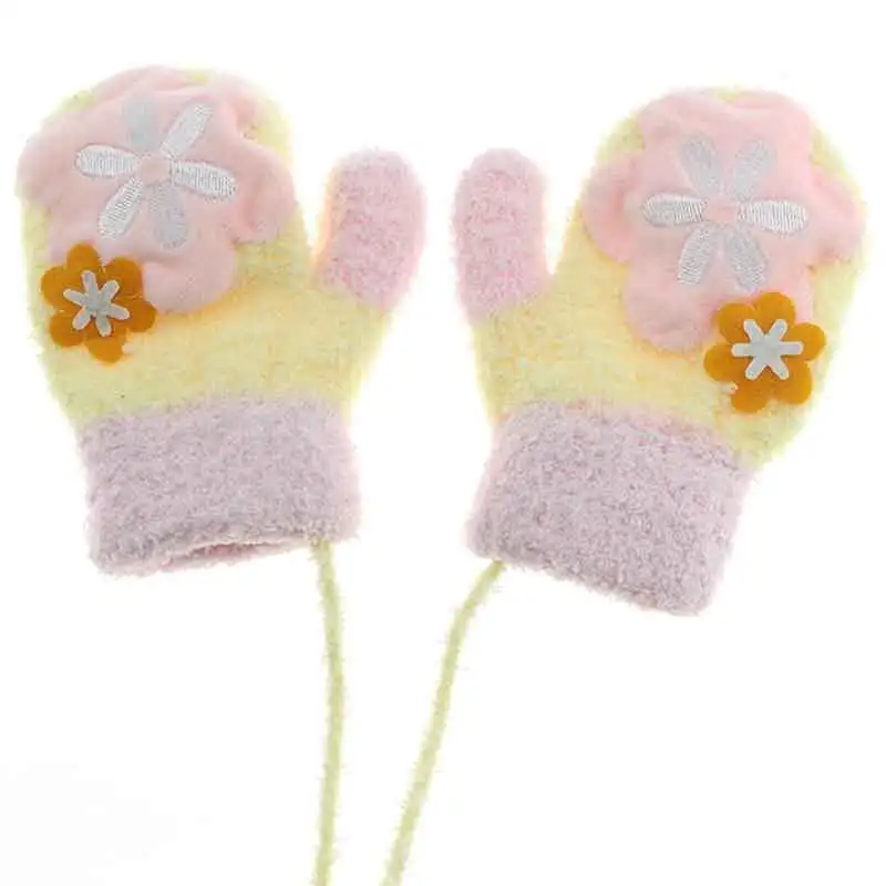 

NZ134 Cute Cartoon Winter Children Coral Fleece Gloves Baby All-in-one Gloves Cartoon Rabbit Panda Strawberry Warm Gloves