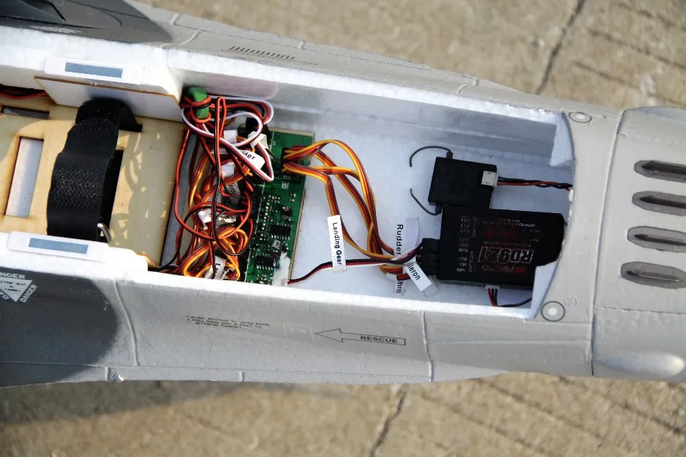 FW 90F16008