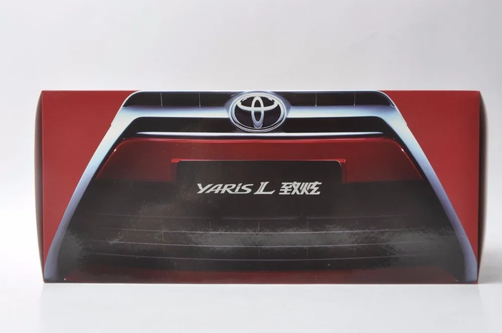 Toyota Yaris L 2013 model in scale 118 white (34)