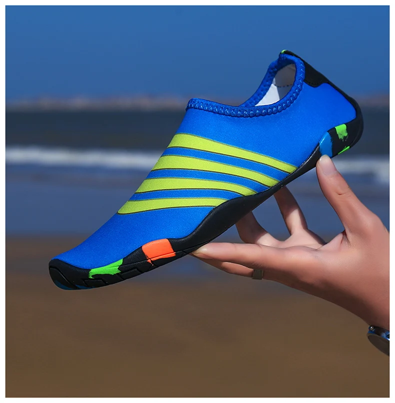 Clorts Summer Beach Shoes Water Shoes Men Mesh Lightweight Aqua Shoes (42)