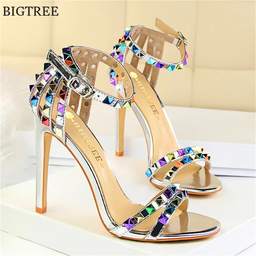 

Roman Style Ankle Buckle Women's Shoes Party Summer Colorful Rivet High Heels Open Toe Fashion Sandals for Women Patent Leather