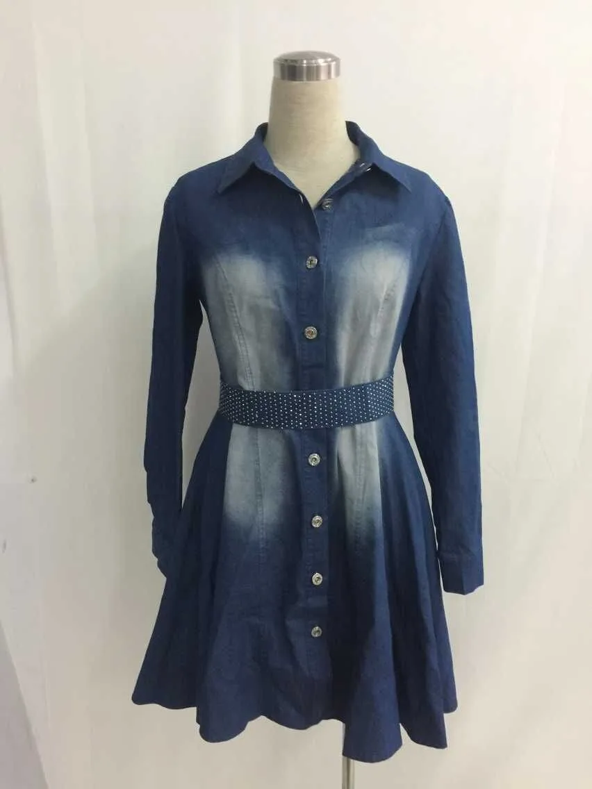 3599933174_2132539483