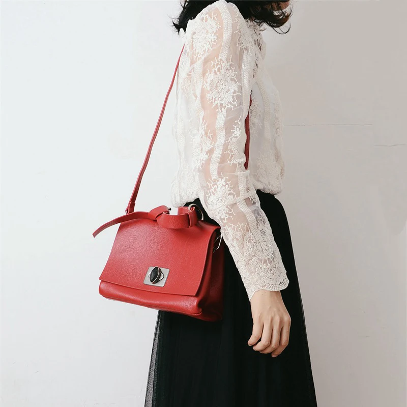 

New Genuine Leather Tote Bags For Women 2018 Bolsa Feminina Luxury Designer Soft Simple Wood Hasp Crossbody Bags For Women