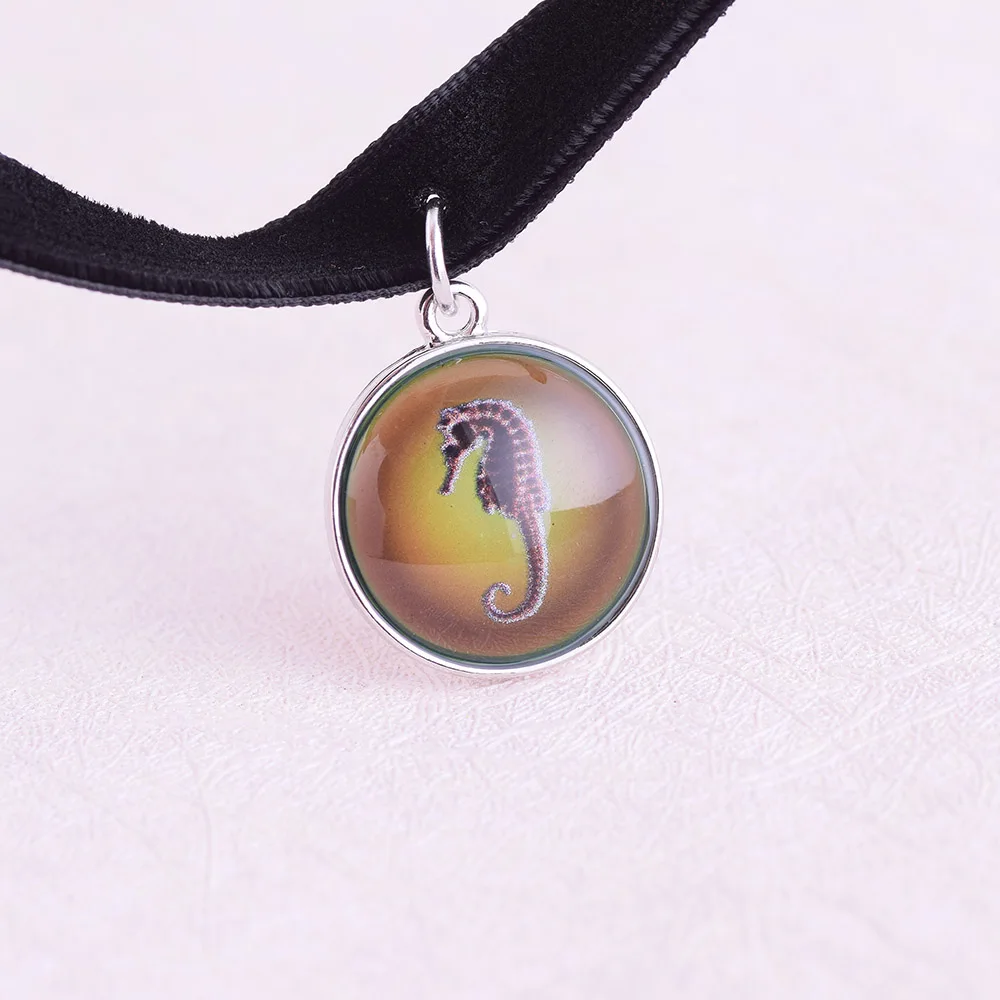 

CXADDITIONS VisionMood Hippocampus Pendant Choker Neckalce Mood Black Choker Temperature Change Color Feeling Emotional Woman